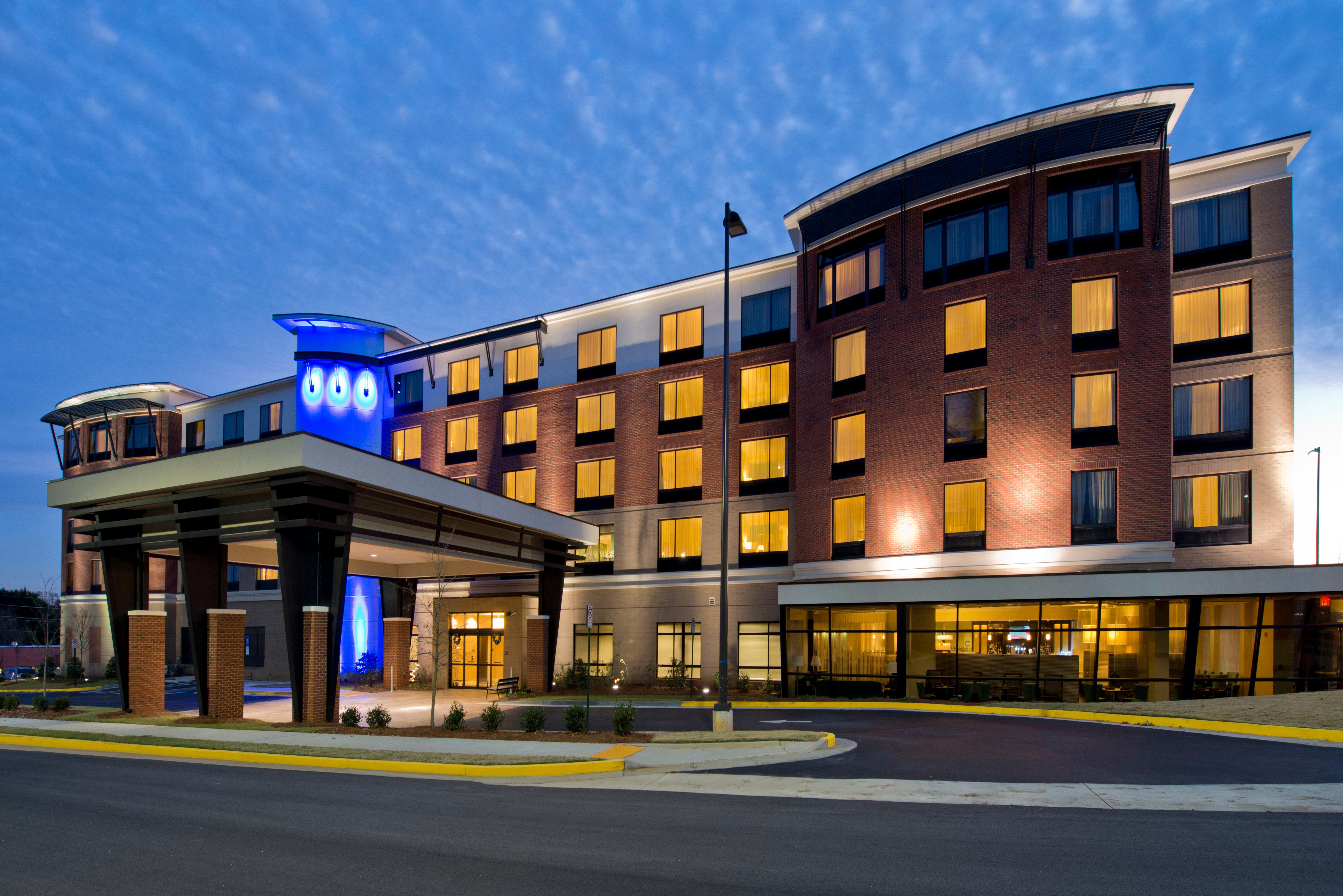 Hotel Indigo Atlanta Airport College Park By Ihg Esterno foto